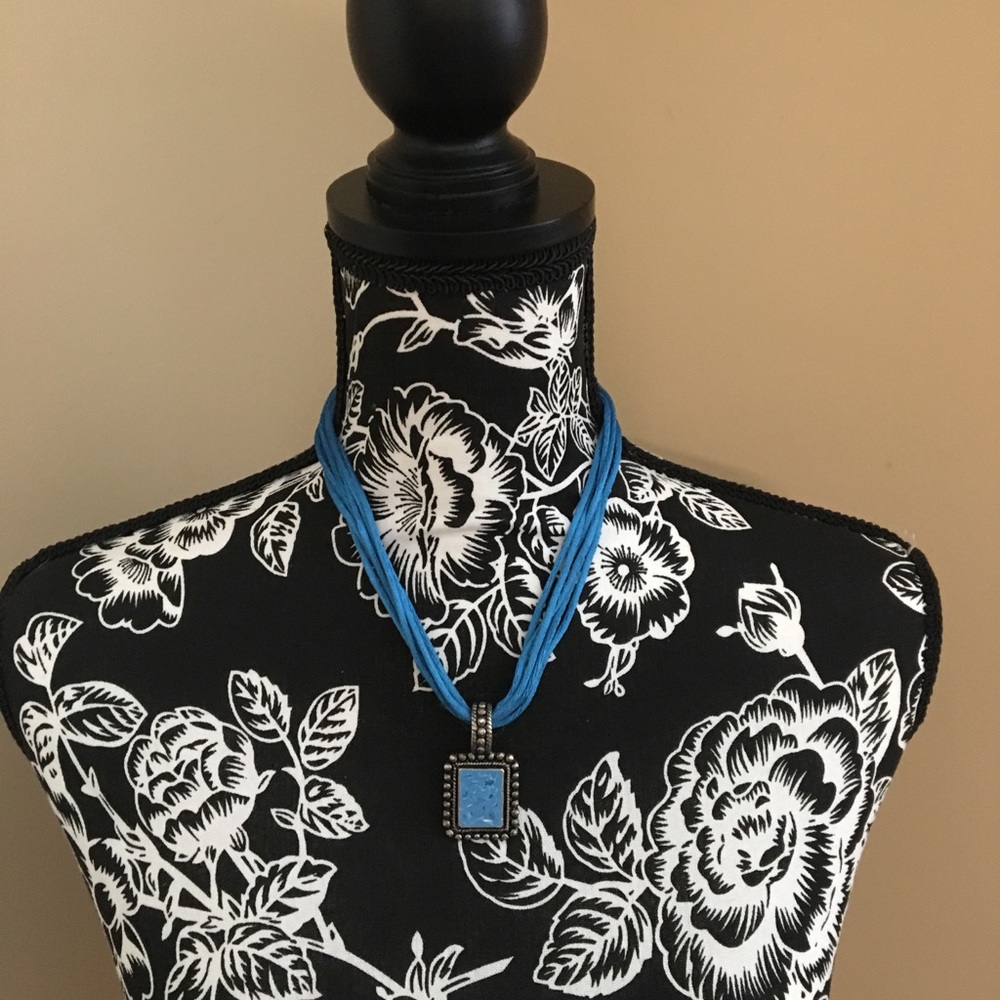 Blue Costume necklace with pendant